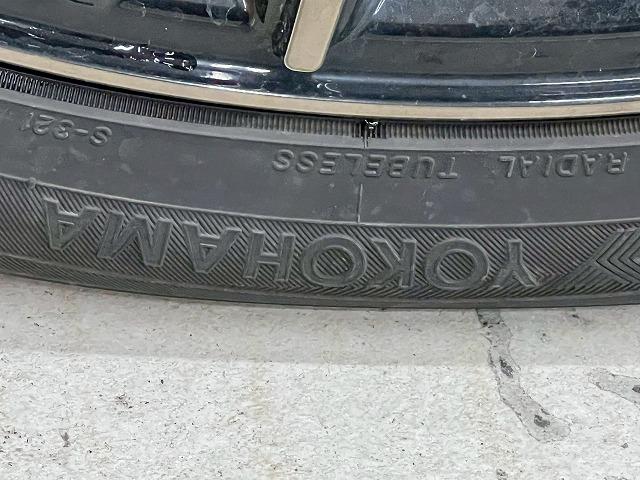 ヴェルファイアハイブリッド Z ゴールデンアイズ サンルーフ/電動ハッチバック/両側電動/クリアランスソナー/スマートキー/プッシュスタート/オートマチックハイビーム/フルセグTV/クルーズコントロール/オートエアコン/電動格納ミラー/LEDヘッド(28枚目)