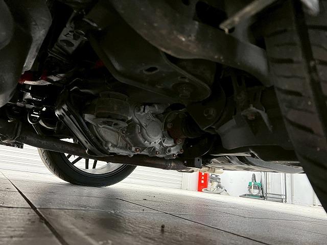 ヴェルファイアハイブリッド Z ゴールデンアイズ サンルーフ/電動ハッチバック/両側電動/クリアランスソナー/スマートキー/プッシュスタート/オートマチックハイビーム/フルセグTV/クルーズコントロール/オートエアコン/電動格納ミラー/LEDヘッド(30枚目)