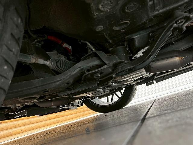 ヴェルファイアハイブリッド Z ゴールデンアイズ サンルーフ/電動ハッチバック/両側電動/クリアランスソナー/スマートキー/プッシュスタート/オートマチックハイビーム/フルセグTV/クルーズコントロール/オートエアコン/電動格納ミラー/LEDヘッド(31枚目)