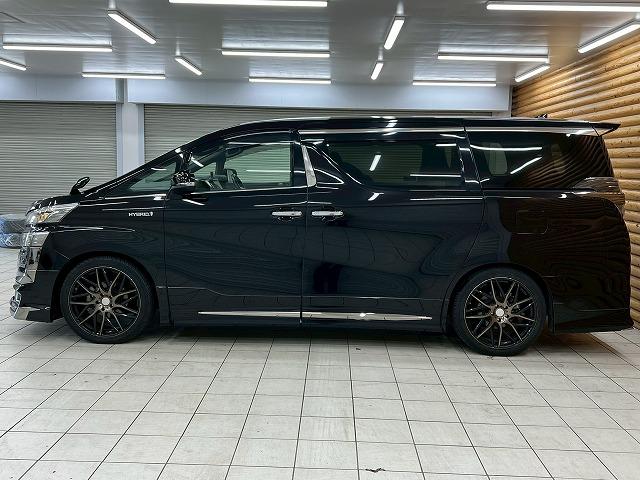 ヴェルファイアハイブリッド Z ゴールデンアイズ サンルーフ/電動ハッチバック/両側電動/クリアランスソナー/スマートキー/プッシュスタート/オートマチックハイビーム/フルセグTV/クルーズコントロール/オートエアコン/電動格納ミラー/LEDヘッド(37枚目)