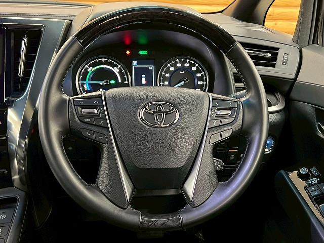 ヴェルファイアハイブリッド Z ゴールデンアイズ サンルーフ/電動ハッチバック/両側電動/クリアランスソナー/スマートキー/プッシュスタート/オートマチックハイビーム/フルセグTV/クルーズコントロール/オートエアコン/電動格納ミラー/LEDヘッド(43枚目)