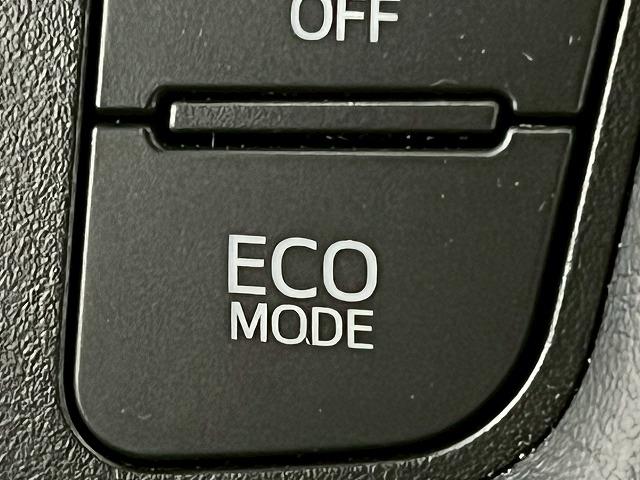 ヴェルファイアハイブリッド Z ゴールデンアイズ サンルーフ/電動ハッチバック/両側電動/クリアランスソナー/スマートキー/プッシュスタート/オートマチックハイビーム/フルセグTV/クルーズコントロール/オートエアコン/電動格納ミラー/LEDヘッド(64枚目)