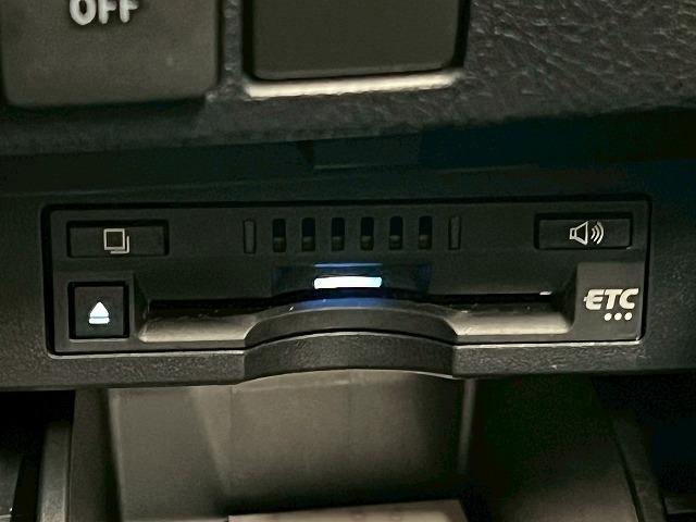 ヴェルファイアハイブリッド Z ゴールデンアイズ サンルーフ/電動ハッチバック/両側電動/クリアランスソナー/スマートキー/プッシュスタート/オートマチックハイビーム/フルセグTV/クルーズコントロール/オートエアコン/電動格納ミラー/LEDヘッド(68枚目)