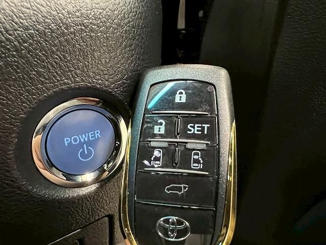 ヴェルファイアハイブリッド Z ゴールデンアイズ サンルーフ/電動ハッチバック/両側電動/クリアランスソナー/スマートキー/プッシュスタート/オートマチックハイビーム/フルセグTV/クルーズコントロール/オートエアコン/電動格納ミラー/LEDヘッド(71枚目)