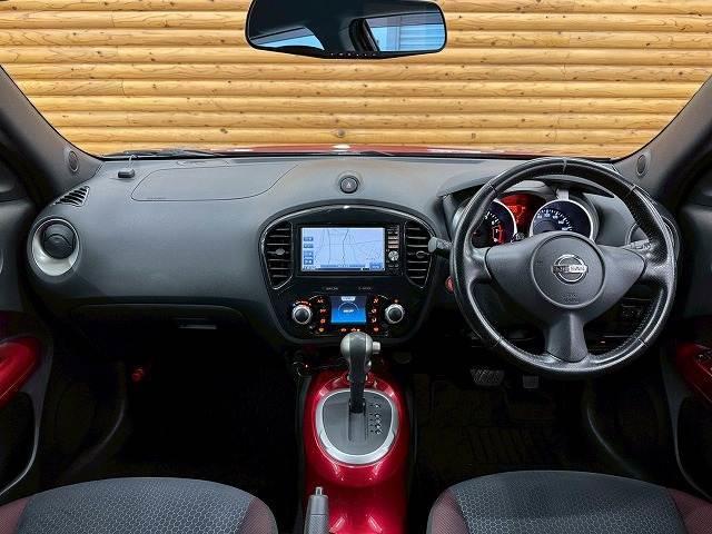 ジューク 15RX タイプV バックカメラ/インテリキー/オートエアコン/ETC/プッシュスタート/純正ナビ/フルセグTV/電動格納ミラー/フォグランプ/ドライブモード/バックカメラ/インテリキー/オートエアコン/ETC(3枚目)