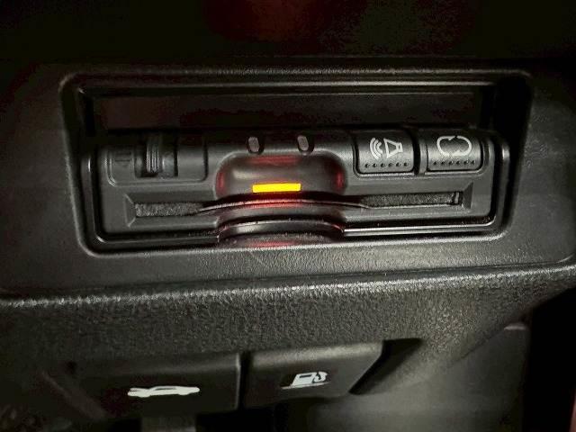 ジューク 15RX タイプV バックカメラ/インテリキー/オートエアコン/ETC/プッシュスタート/純正ナビ/フルセグTV/電動格納ミラー/フォグランプ/ドライブモード/バックカメラ/インテリキー/オートエアコン/ETC(6枚目)