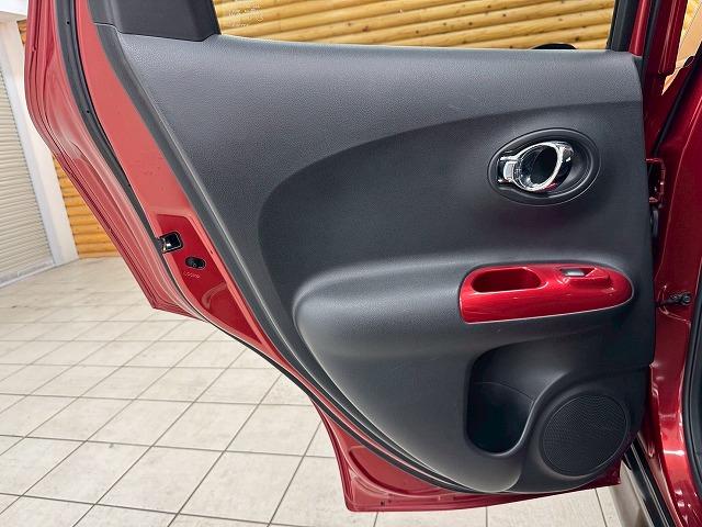 ジューク 15RX タイプV バックカメラ/インテリキー/オートエアコン/ETC/プッシュスタート/純正ナビ/フルセグTV/電動格納ミラー/フォグランプ/ドライブモード/バックカメラ/インテリキー/オートエアコン/ETC(64枚目)