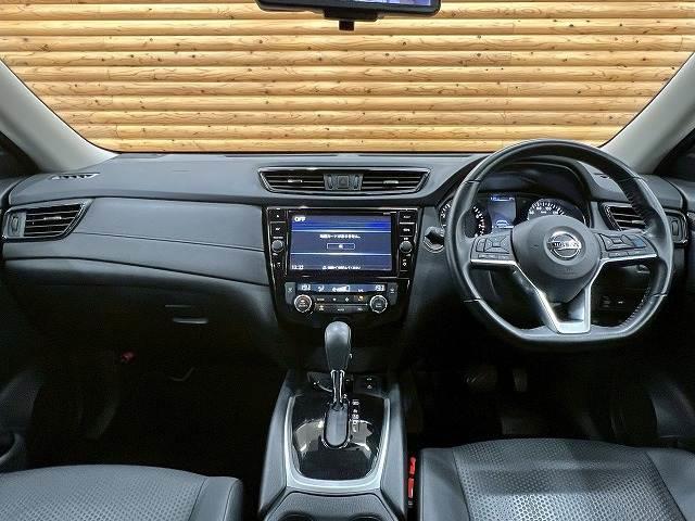 エクストレイル 20Xi ハイブリッド プロパイロット/電動リアゲート/全方位カメラ/メーカーナビ/フルセグTV/Bluetooth接続/ステアリングスイッチ/シートヒーター/デジタルインナーミラー/LED/ルーフレール/コーナーセンサー(3枚目)