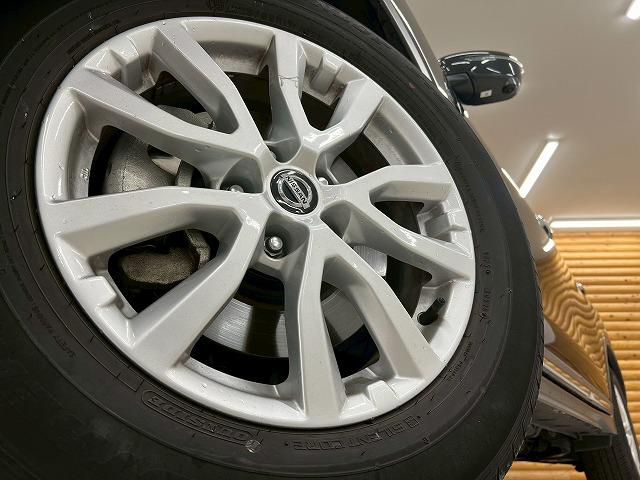 エクストレイル 20Xi ハイブリッド プロパイロット/電動リアゲート/全方位カメラ/メーカーナビ/フルセグTV/Bluetooth接続/ステアリングスイッチ/シートヒーター/デジタルインナーミラー/LED/ルーフレール/コーナーセンサー(21枚目)