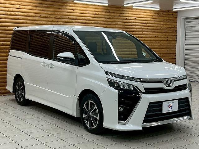 ヴォクシー ZS 純正9インチナビ/12.1インチフリップダウン/クルーズコントロール/両側パワースライドドア/Bluetooth接続/フルセグ/LEDヘッドライト/純正アルミ/フォグランプ/バックカメラ/ETC(22枚目)