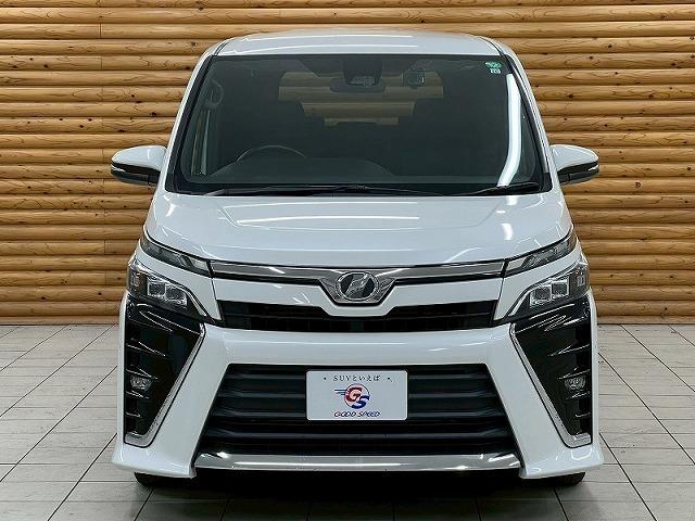 ヴォクシー ZS 純正9インチナビ/12.1インチフリップダウン/クルーズコントロール/両側パワースライドドア/Bluetooth接続/フルセグ/LEDヘッドライト/純正アルミ/フォグランプ/バックカメラ/ETC(25枚目)