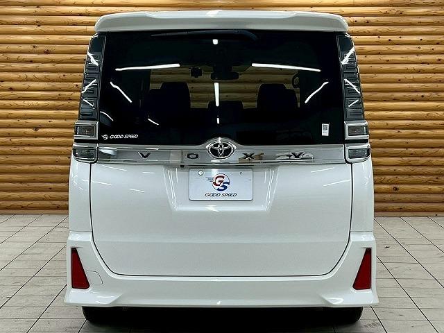 ヴォクシー ZS 純正9インチナビ/12.1インチフリップダウン/クルーズコントロール/両側パワースライドドア/Bluetooth接続/フルセグ/LEDヘッドライト/純正アルミ/フォグランプ/バックカメラ/ETC(26枚目)