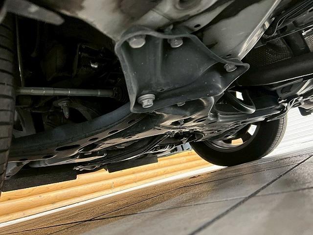 ヴォクシー ZS 純正9インチナビ/12.1インチフリップダウン/クルーズコントロール/両側パワースライドドア/Bluetooth接続/フルセグ/LEDヘッドライト/純正アルミ/フォグランプ/バックカメラ/ETC(38枚目)