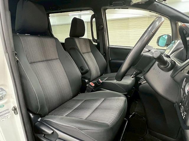 ヴォクシー ZS 純正9インチナビ/12.1インチフリップダウン/クルーズコントロール/両側パワースライドドア/Bluetooth接続/フルセグ/LEDヘッドライト/純正アルミ/フォグランプ/バックカメラ/ETC(41枚目)