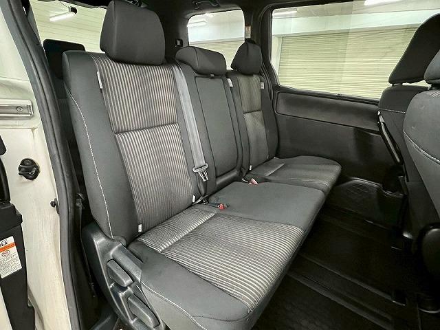 ヴォクシー ZS 純正9インチナビ/12.1インチフリップダウン/クルーズコントロール/両側パワースライドドア/Bluetooth接続/フルセグ/LEDヘッドライト/純正アルミ/フォグランプ/バックカメラ/ETC(42枚目)