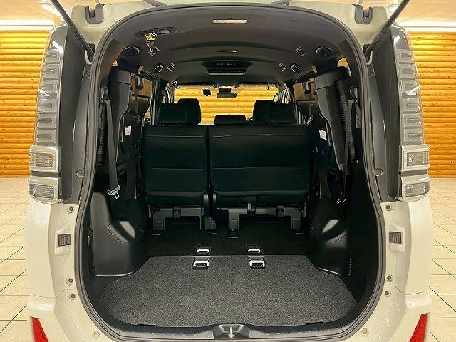 ヴォクシー ZS 純正9インチナビ/12.1インチフリップダウン/クルーズコントロール/両側パワースライドドア/Bluetooth接続/フルセグ/LEDヘッドライト/純正アルミ/フォグランプ/バックカメラ/ETC(46枚目)