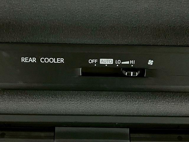 ヴォクシー ZS 純正9インチナビ/12.1インチフリップダウン/クルーズコントロール/両側パワースライドドア/Bluetooth接続/フルセグ/LEDヘッドライト/純正アルミ/フォグランプ/バックカメラ/ETC(47枚目)