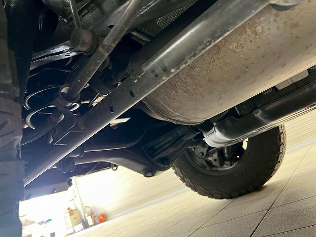 FJクルーザー レッドカラーパッケージ KMCホイール/クルーズコントロール/ETC/コーナーセンサー/横滑り防止装置/キーレス/バックカメラ/ステアリングリモコン/Bluetooth接続/オールテレンブロックタイヤ/(33枚目)