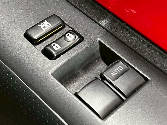 FJクルーザー レッドカラーパッケージ KMCホイール/クルーズコントロール/ETC/コーナーセンサー/横滑り防止装置/キーレス/バックカメラ/ステアリングリモコン/Bluetooth接続/オールテレンブロックタイヤ/(46枚目)