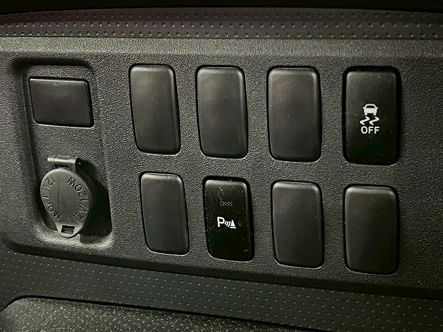 FJクルーザー レッドカラーパッケージ KMCホイール/クルーズコントロール/ETC/コーナーセンサー/横滑り防止装置/キーレス/バックカメラ/ステアリングリモコン/Bluetooth接続/オールテレンブロックタイヤ/(59枚目)