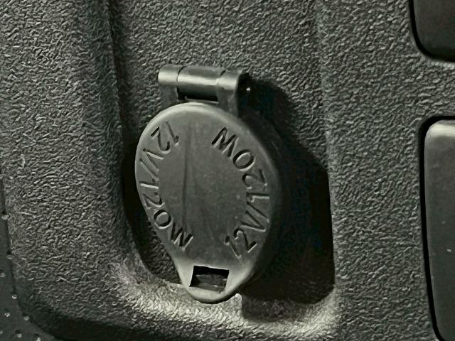 FJクルーザー レッドカラーパッケージ KMCホイール/クルーズコントロール/ETC/コーナーセンサー/横滑り防止装置/キーレス/バックカメラ/ステアリングリモコン/Bluetooth接続/オールテレンブロックタイヤ/(60枚目)