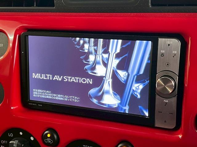FJクルーザー レッドカラーパッケージ KMCホイール/クルーズコントロール/ETC/コーナーセンサー/横滑り防止装置/キーレス/バックカメラ/ステアリングリモコン/Bluetooth接続/オールテレンブロックタイヤ/(65枚目)