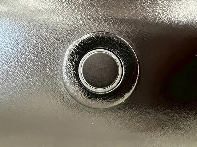 エクストレイル ２０Ｘｔｔ　エマージェンシーブレーキ　パッケージ　全周囲／シートヒーター／電動リアゲート／ＥＴＣ／クルーズコントロール／ダウンヒルアシストコントロール／オールモード４×４／コーナーセンサー／インテリキー／プッシュスタート／電動格納ミラー／オートＡＣ（7枚目）