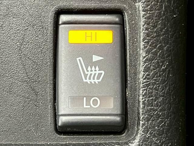 エクストレイル ２０Ｘｔｔ　エマージェンシーブレーキ　パッケージ　全周囲／シートヒーター／電動リアゲート／ＥＴＣ／クルーズコントロール／ダウンヒルアシストコントロール／オールモード４×４／コーナーセンサー／インテリキー／プッシュスタート／電動格納ミラー／オートＡＣ（12枚目）