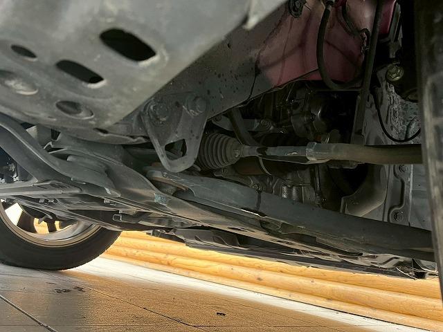 エクストレイル ２０Ｘｔｔ　エマージェンシーブレーキ　パッケージ　全周囲／シートヒーター／電動リアゲート／ＥＴＣ／クルーズコントロール／ダウンヒルアシストコントロール／オールモード４×４／コーナーセンサー／インテリキー／プッシュスタート／電動格納ミラー／オートＡＣ（32枚目）