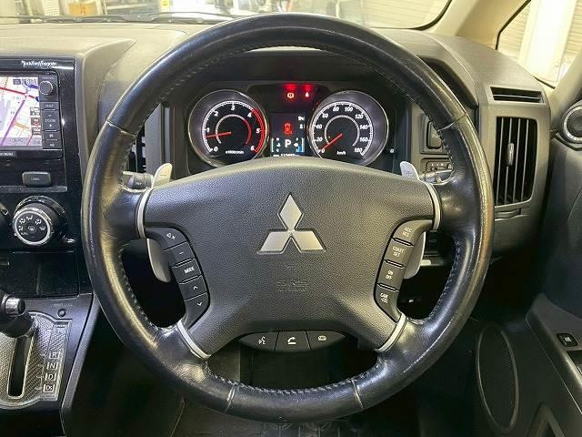 デリカＤ：５ Ｄ　プレミアム　両側電動パワスラ／電動リアゲート／シートヒーター／純正ナビ／バックカメラ／ユーザー買取車両／フォグランプ／７人乗り／パワーシート／クルーズコントロール／ステアリングスイッチ／純正アルミホイール（13枚目）