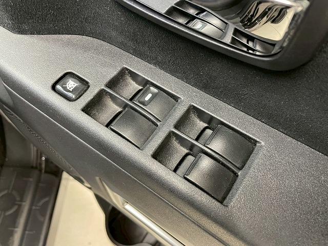 デリカＤ：５ Ｄ　プレミアム　両側電動パワスラ／電動リアゲート／シートヒーター／純正ナビ／バックカメラ／ユーザー買取車両／フォグランプ／７人乗り／パワーシート／クルーズコントロール／ステアリングスイッチ／純正アルミホイール（47枚目）