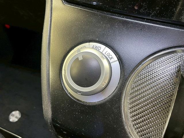 デリカＤ：５ Ｄ　プレミアム　両側電動パワスラ／電動リアゲート／シートヒーター／純正ナビ／バックカメラ／ユーザー買取車両／フォグランプ／７人乗り／パワーシート／クルーズコントロール／ステアリングスイッチ／純正アルミホイール（51枚目）