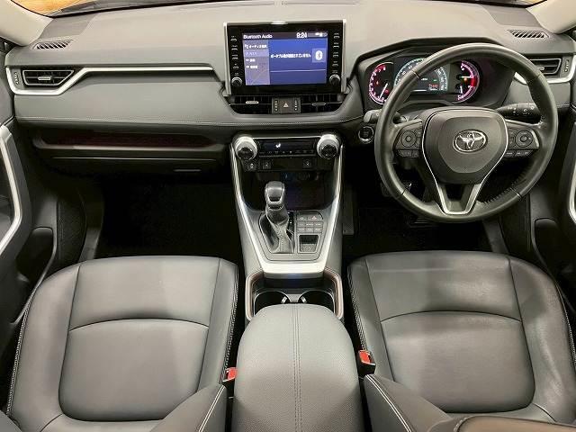 RAV4 G 全周囲/ブラインドスポットモニター/電動リアゲート/シートヒーター/レーダークルーズコントロール/純正ナビ/フルセグTV/Bluetooth接続/ディスプレイオーディオ/プッシュスタート/パワーシート(3枚目)