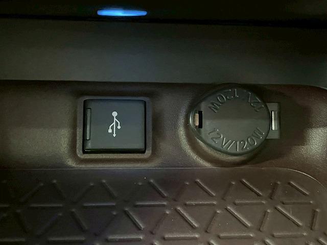 RAV4 G 全周囲/ブラインドスポットモニター/電動リアゲート/シートヒーター/レーダークルーズコントロール/純正ナビ/フルセグTV/Bluetooth接続/ディスプレイオーディオ/プッシュスタート/パワーシート(62枚目)