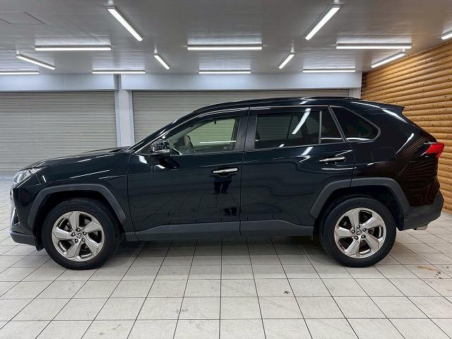 RAV4 G 全方位カメラ/シートヒーター/サンルーフ/ブラインドスポットモニター/追従クルコン/電動リアゲート/シートメモリ/コーナーセンサー/パワーシート/ETC/プッシュスタート/ステアリングリモコン(43枚目)