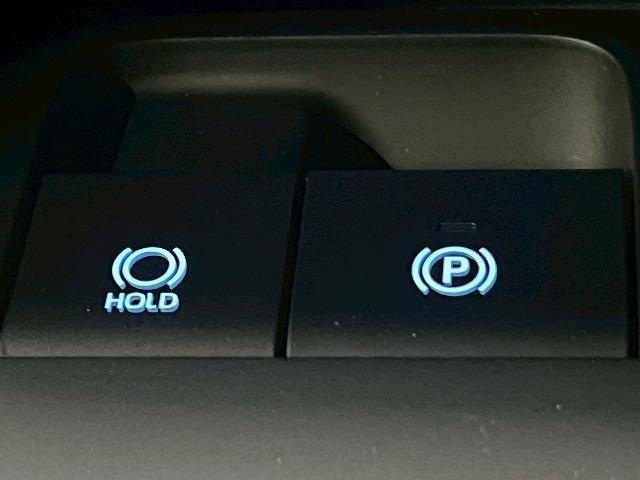 ハリアーハイブリッド Ｚ　全方位／サンルーフ／ＪＢＬ／モデリスタエアロ／４ＷＤ／追従クルーズコントロール／オートハイビーム／デジタルインナーミラー／電動ハッチバック／ブラインドスポットモニター／パワーシート／（33枚目）