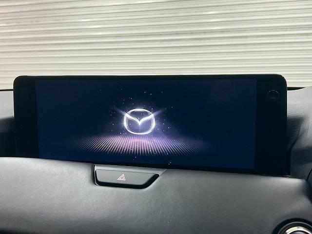 CX-60 XD-ハイブリッド エクスクルーシブスポーツ 全周囲/フリップダウン/BOSE/追従クルコン/ブラインドスポットモニター/シートヒーター/ベンチレーション/ステアリングヒーター/シートメモリ/コーナーセンサー/ヘッドアップディスプレイ/Pシート(4枚目)