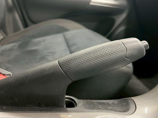 ジューク 15RX ワンオーナー/バックカメラ/純正メモリナビ/電動格納ミラー/キーレス/オートライト/パワーウィンドウ/パワーステアリング/ワンオーナー/バックカメラ/純正メモリナビ/オートエアコン/ETC(45枚目)