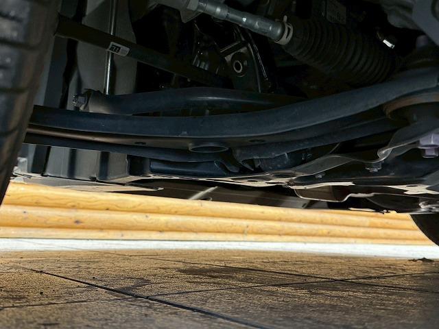 ヤリス Ｘ　障害物センサー／バックカメラ／スマートキー／オートライト／レーンキープアシスタンス／横滑り防止装置／電動格納ミラー／ＥＴＣ／Ｂｌｕｅｔｏｏｔｈ接続／ＥＣＯモード／プッシュスタート（33枚目）