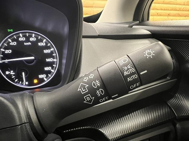 クロストレック リミテッド　アイサイト／１１．６インチナビ／ルーフレール／ＡｐｐｌｅＣａｒＰｌａｙ／フロントカメラ／サイドカメラ／バックカメラ／レーダークルーズ／Ｂｌｕｅｔｏｏｔｈ接続／シートヒーター／ＬＥＤヘッドライト（54枚目）