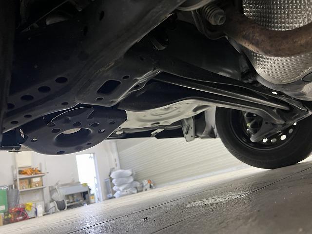 ヤリス Ｘ　ＡｐｐｌｅＣａｒＰｌａｙ／バックカメラ／スマートキー／純正ナビ／プッシュスタート／Ｂｌｕｅｔｏｏｔｈ接続／ステアリングスイッチ／ＥＴＣ車載器／オートライト／オートマチックハイビーム／電動格納ミラー（32枚目）