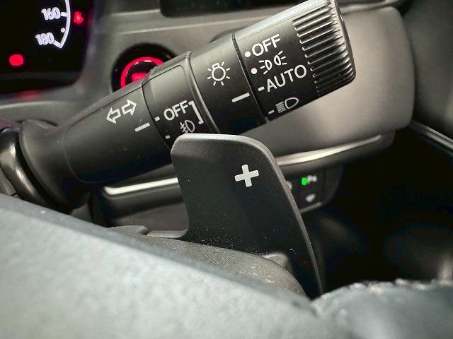 ヴェゼル ｅ：ＨＥＶ　Ｚ　追従クルコン／純正コネクトナビ／電動リアゲート／レーダークルーズコントロール／ＡｐｐｌｅＣａｒＰｌａｙ／ワイヤレス充電／シートヒータ／Ｂｌｕｅｔｏｏｔｈ接続／ブラインドスポットモニター（52枚目）