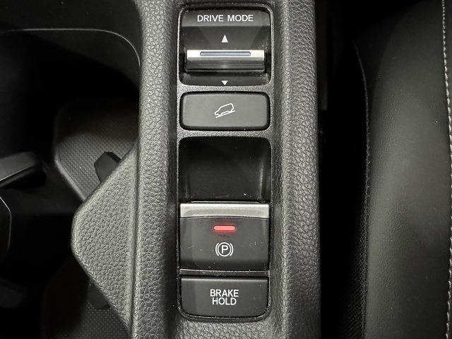 ヴェゼル ｅ：ＨＥＶ　Ｚ　ＡｐｐｌｅＣａｒＰｌａｙ／純正コネクトナビ／レーダークルーズコントロール／プッシュスタート／Ｂｌｕｅｔｏｏｔｈ接続／シートヒーター／ワイヤレス充電／プッシュスタート／パワーバックドア／ＬＥＤヘッド（68枚目）