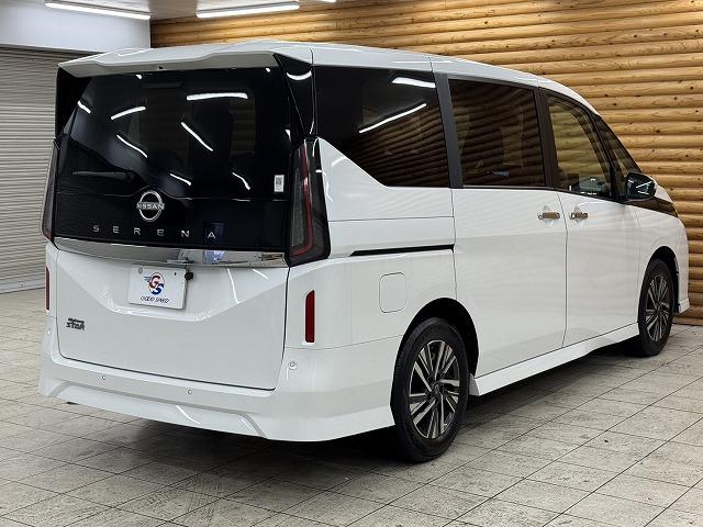 セレナ ハイウェイスターＶ　プロパイロット／ＢＳＭ／両側電動パワスラ／コーナーセンサー／パドルシフト／ＥＴＣ／電動パーキングブレーキ／ブレーキホールド／電動格納ミラー／オートエアコン／オートライト／ＥＣＯモード（29枚目）