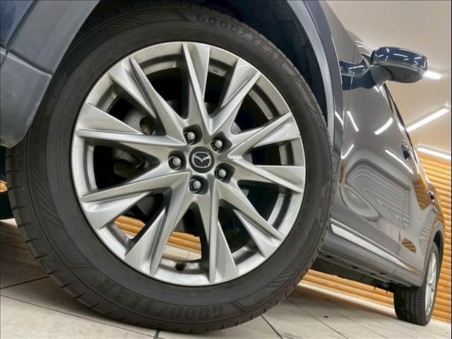 �y�����P�X�C���`�z�C�[���z�𑕔����Ă���܂��B�o�����X�̂Ƃꂽ�A���~�ō������s�����萫�������Ȃ��Ă���܂��B