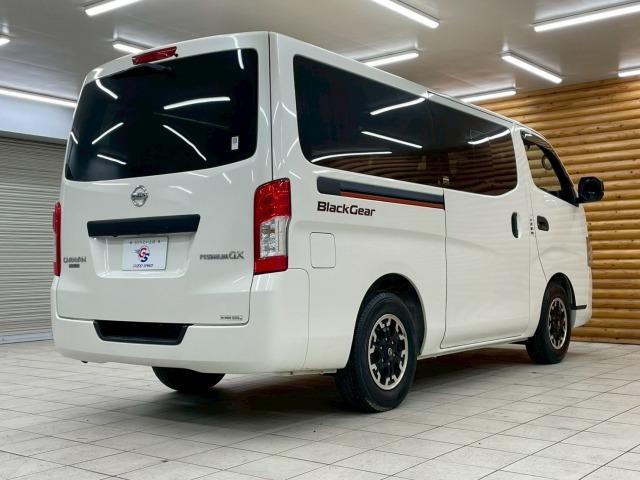 ＮＶ３５０キャラバンバン ロングプレミアムＧＸ　ブラックギア　全方位カメラ／衝突軽減ブレーキ／スマートキー／フローティングナビ／フルセグＴＶ／Ｂｌｕｅｔｏｏｔｈ接続／プッシュスタート／デジタルインナーミラー／オートエアコン／（36枚目）