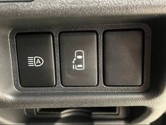 電動スライドドア】運転席よりボタン一つで片側のスライドドアの開閉ができます。 5