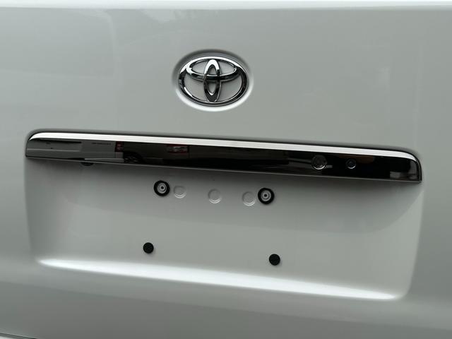 ハイエースバン スーパーＧＬ　ダークプライムＩＩ　寒冷地仕様／Ｒａｙｓ１６インチアルミホイール／アルパイン７インチナビ／前後ドラレコ／ＧＲ８ハーフスポイラー／パノラミックビューモニター／パワースライドドア／デジタルインナーミラー／ベッドキット／（38枚目）