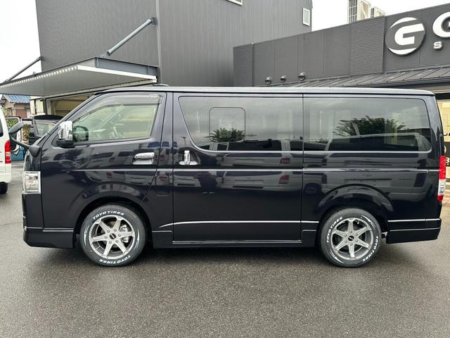 ハイエースバン スーパーＧＬ　ダークプライムＩＩ　モデリスタフルエアロ／ＥＳＳＥＸ１７インチアルミホイール／ベッドキット／純正７インチ／パノラミックビューモニター／パワースライドドア／デジタルインナーミラー／トヨタセーフティセンス／スマートキー（24枚目）