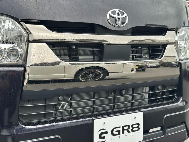 ハイエースバン スーパーＧＬ　ダークプライムＩＩ　モデリスタフルエアロ／ＥＳＳＥＸ１７インチアルミホイール／ベッドキット／純正７インチ／パノラミックビューモニター／パワースライドドア／デジタルインナーミラー／トヨタセーフティセンス／スマートキー（29枚目）